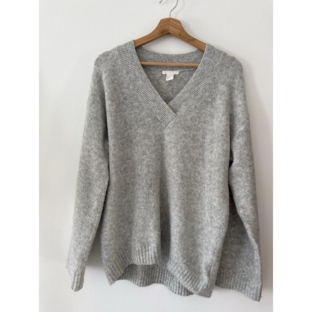 H&M Women’s Gray Knit V-Neck Sweater Size XS Long Sleeve Oversized Pullover